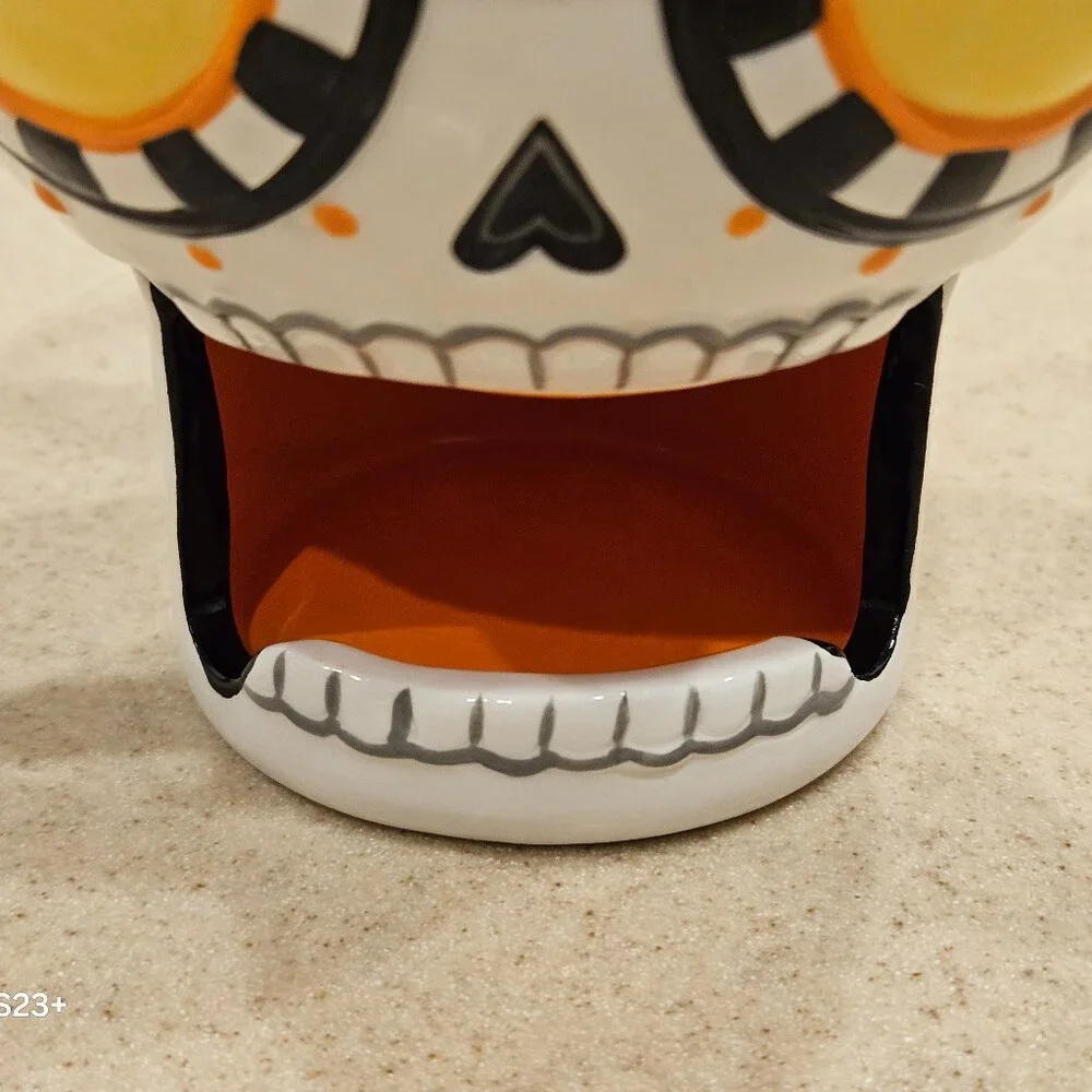 RARE MACKENZIE CHILDS HALLOWEEN BOO SCARY SKELETON CERAMIC COFFEE TEA MUG CUP